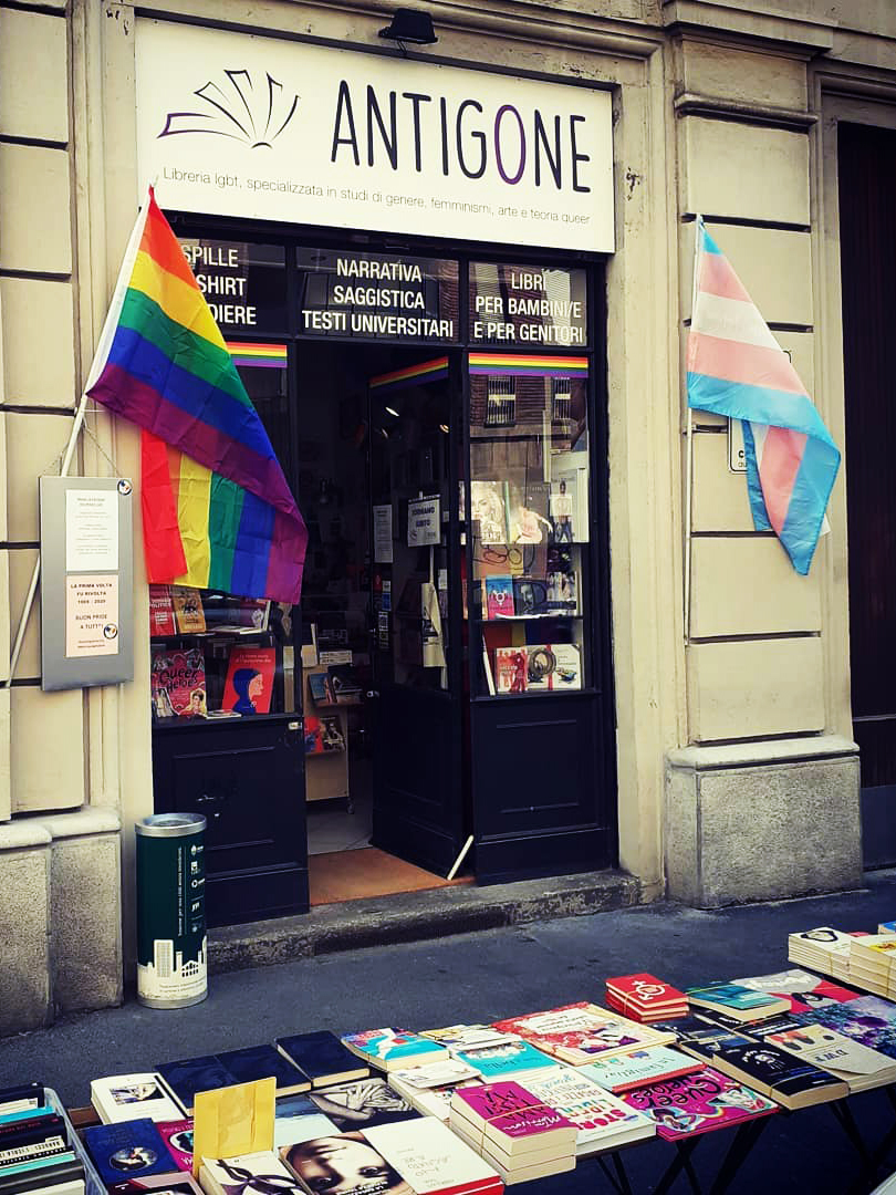 libreria-antigone (1) copy ok libreria-antigone (1) copy ok